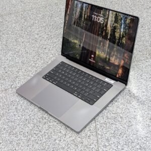 Apple MacBook Pro 16” M1 Max 1TB SSD – 10-Core CPU