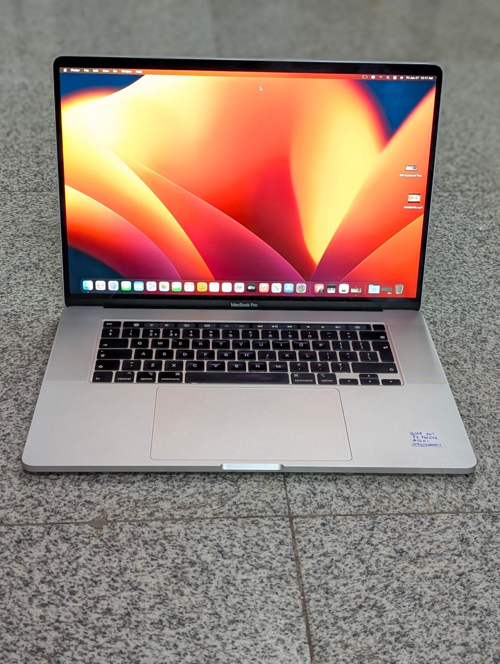 MacBook Pro 15" (2017, A1707) – Core i7, 16GB RAM, 256GB SSD, 2GB VGA