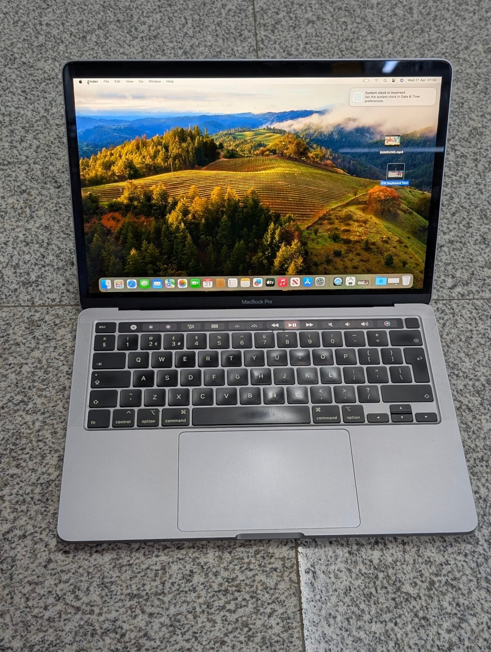 Apple MacBook Pro 13.3" retina Display (A2251) Intel Core i7 16GB RAM 512GB SSD Intel Iris Plus Graphics 6 Months Warranty ExUK Laptop - Image 2