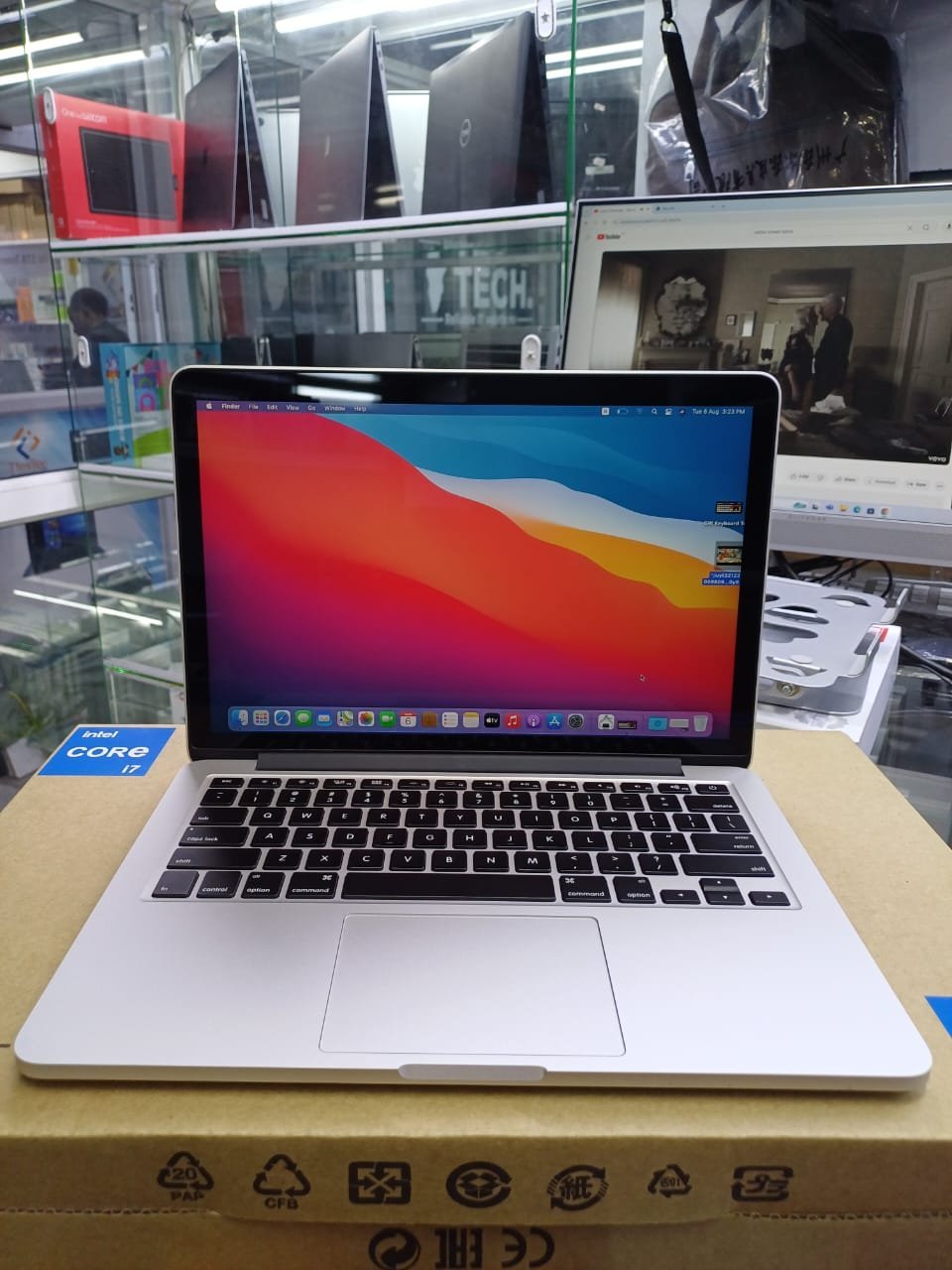 Apple MacBook Pro A1502 (2015) 13″ Retina Intel Core i5 16GB RAM 512GB SSD Intel Ireis Graphics 6100 6 Months Warranty ExUK Laptop